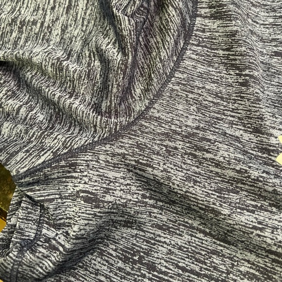 Under Armour Heat Gear Heather Navy/Slate Blue Athletic 1/4 Zip Top - Picture 9 of 15